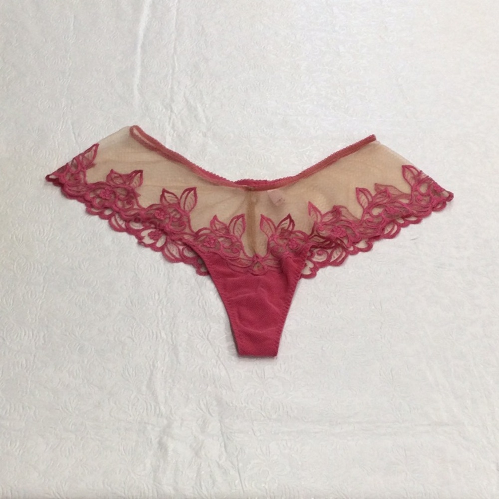 Victoria Secret Pink/Tan Embroidered Floral Pattern Accent Bow Thong XL NWOT